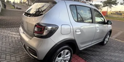 Renault Sandero - foto 3