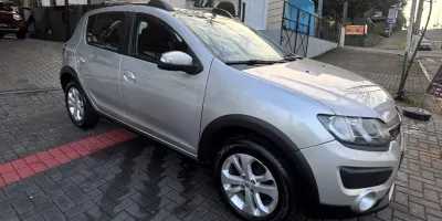 Renault Sandero - foto 2