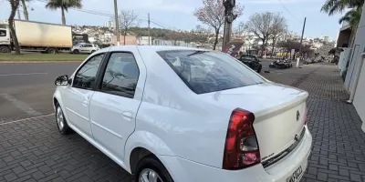 Renault Logan - foto 4