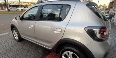 Renault Sandero - foto 6