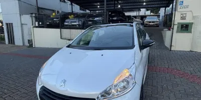 Peugeot Allure 208 - foto 1