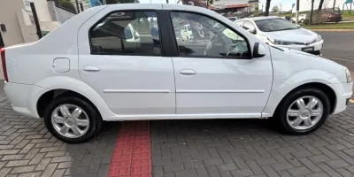 Renault Logan - foto 3