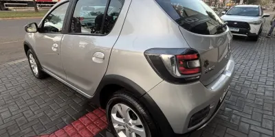 Renault Sandero - foto 5