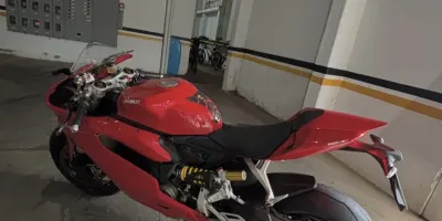 Ducati Panigale 1199 - foto 2